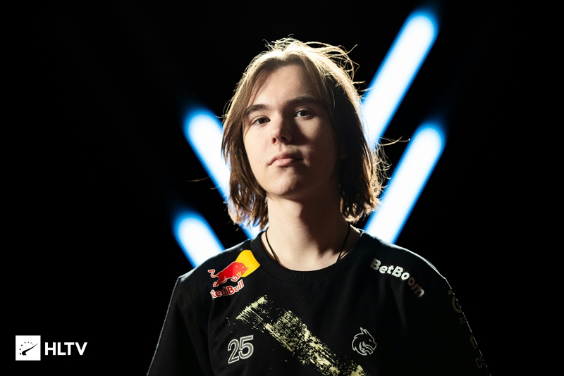 BIG EQUIPA 荣获 ESL Impact League 第8季冠军