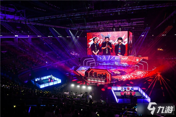 资讯明天和意外哪个先来？#绝地求生搞笑#