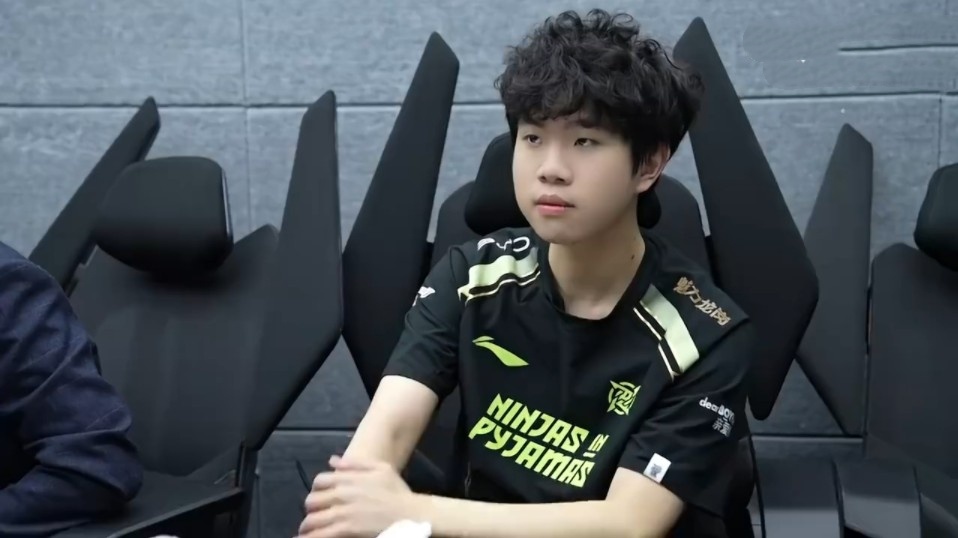 GEN决赛挑战T1，管泽元预测战果，Chovy小花生是关键